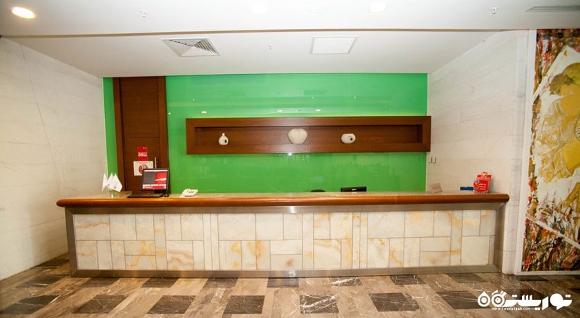 میز پذیرش هتل رامادا پلازا آنتالیا